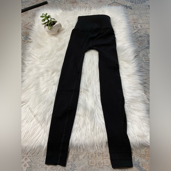 Free People High-Rise Full-Length Running Through My Mind Leggings - Picture 9 of 9